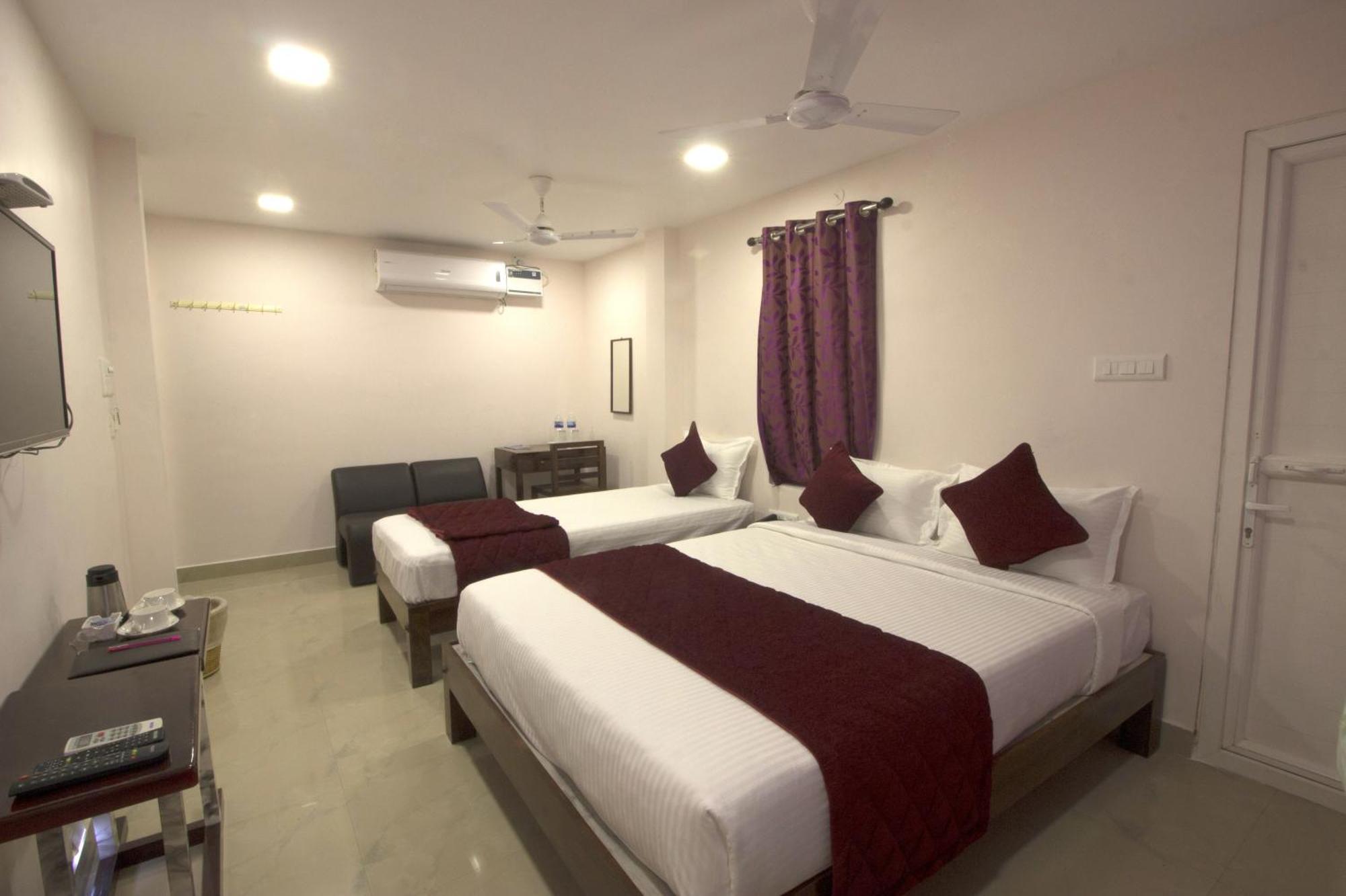 Serenity Sands Beach Resort Inn Pondicherry Exterior photo